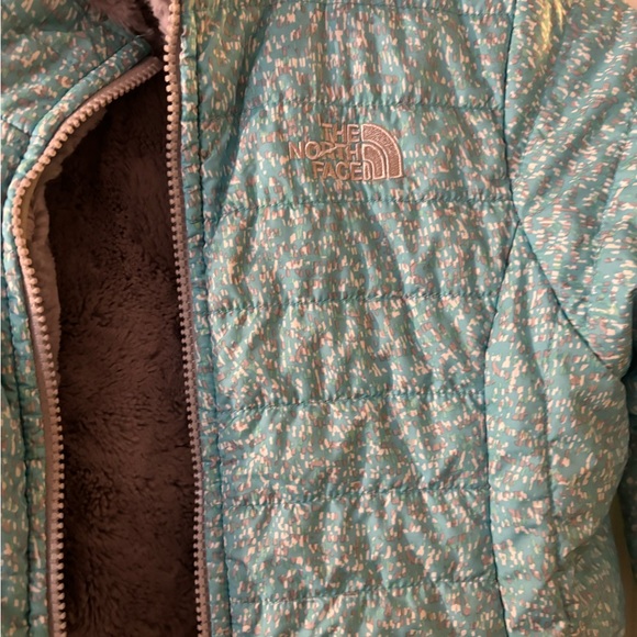 THE NORTH FACE GIRL REVERSIBLE JACKET. - Picture 3 of 7